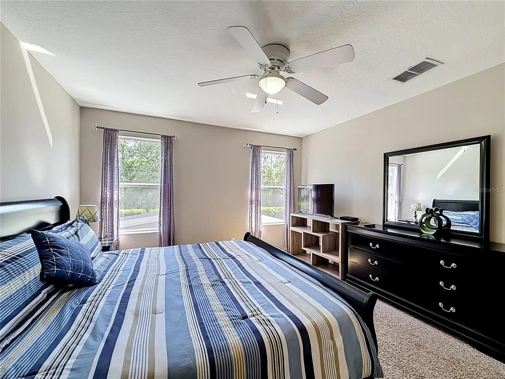 Photo of 135 ROBIN ROAD