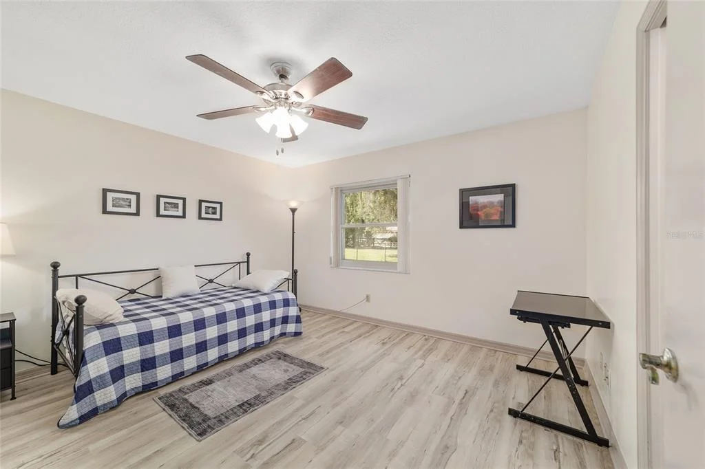 Photo of 4008 SE 61 PLACE