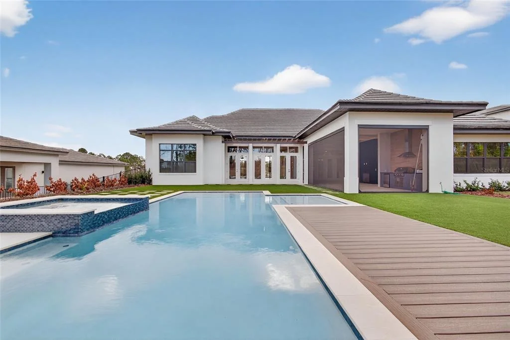 Photo of 16130 PENDIO DRIVE