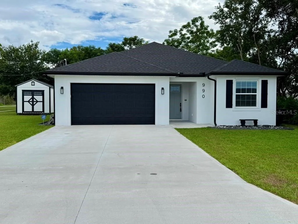 Photo of 990 THOMAS ROAD