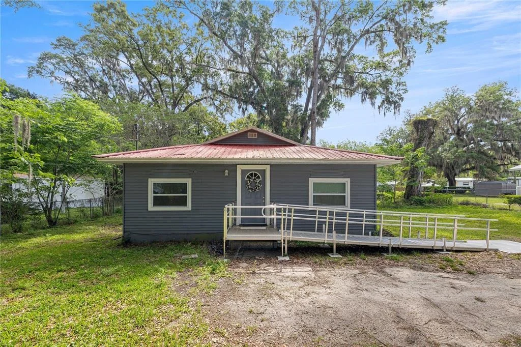 Photo of 3331 SE 11TH AVENUE