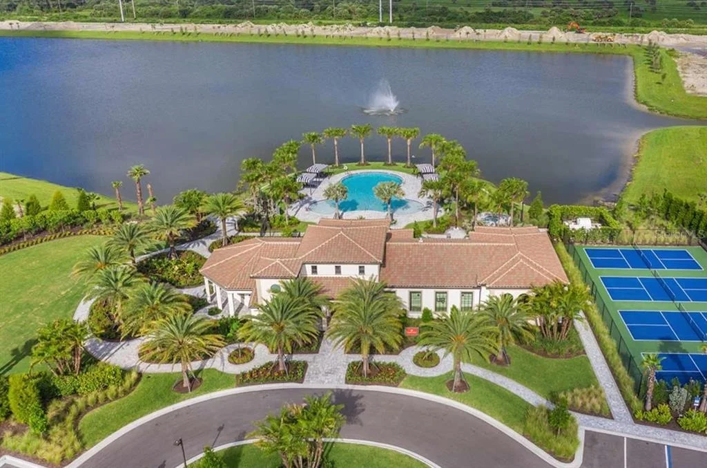 Photo of 332 BOCELLI DRIVE