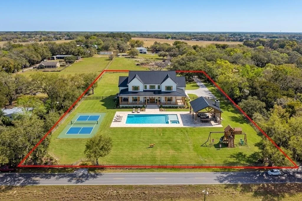 Photo of 8302 WIRE ROAD