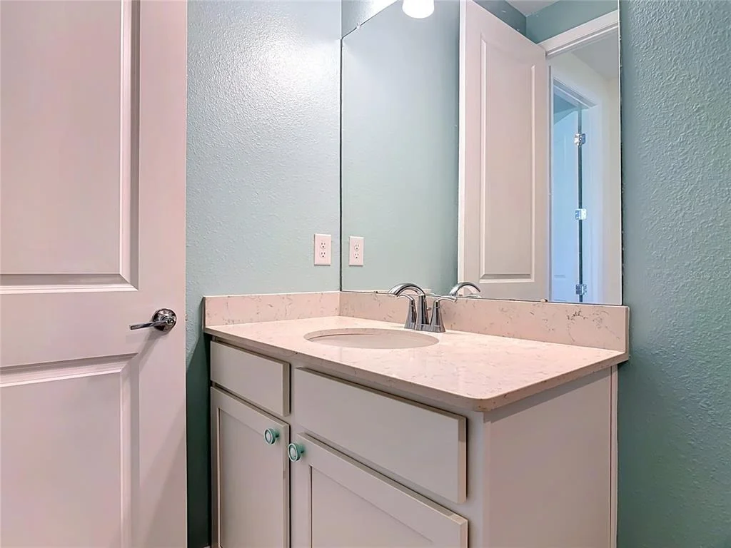 Photo of 2183 RAGLAN CIRCLE