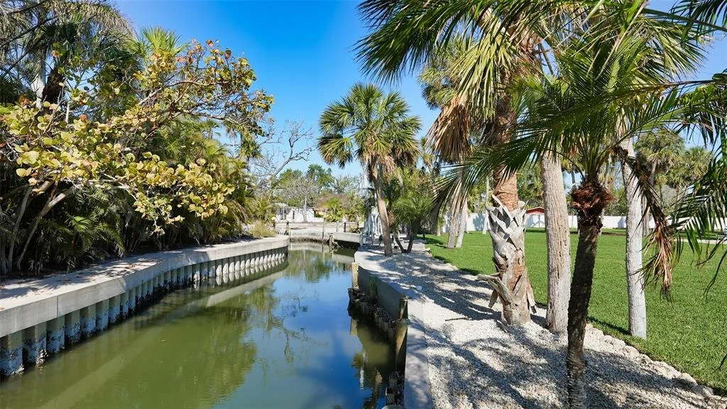 Photo of 684 FREELING DRIVE