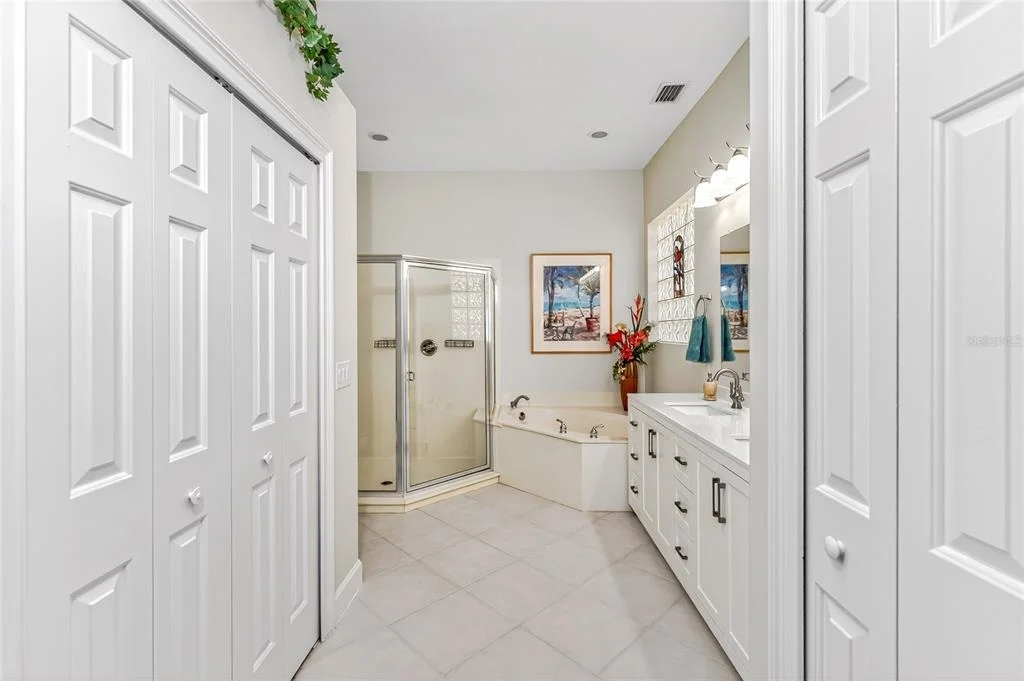 Photo of 3337 SUNSET KEY CIRCLE