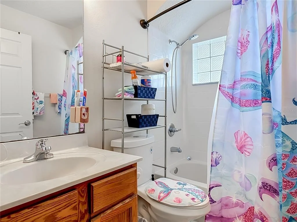Photo of 8 BAINBRIDGE LANE