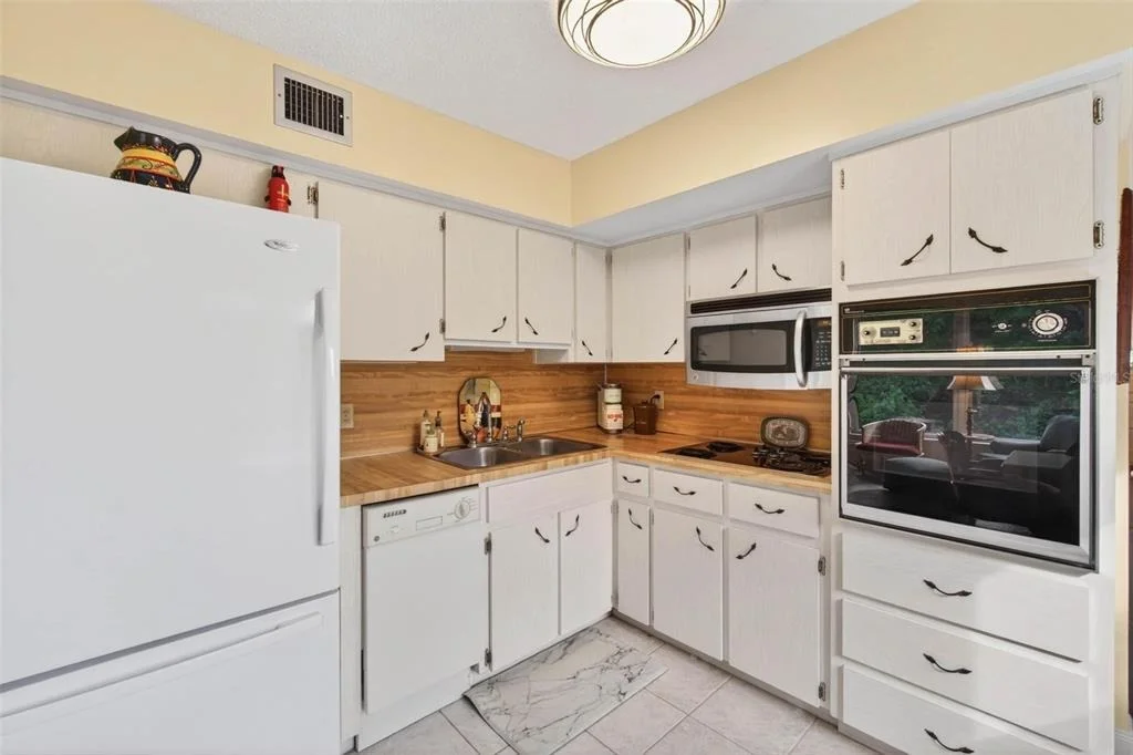 Photo of Unit 51 at 2461 RHODESIAN DRIVE