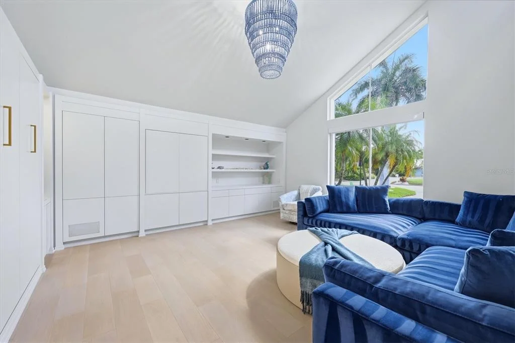 Photo of 216 BIRD KEY DRIVE