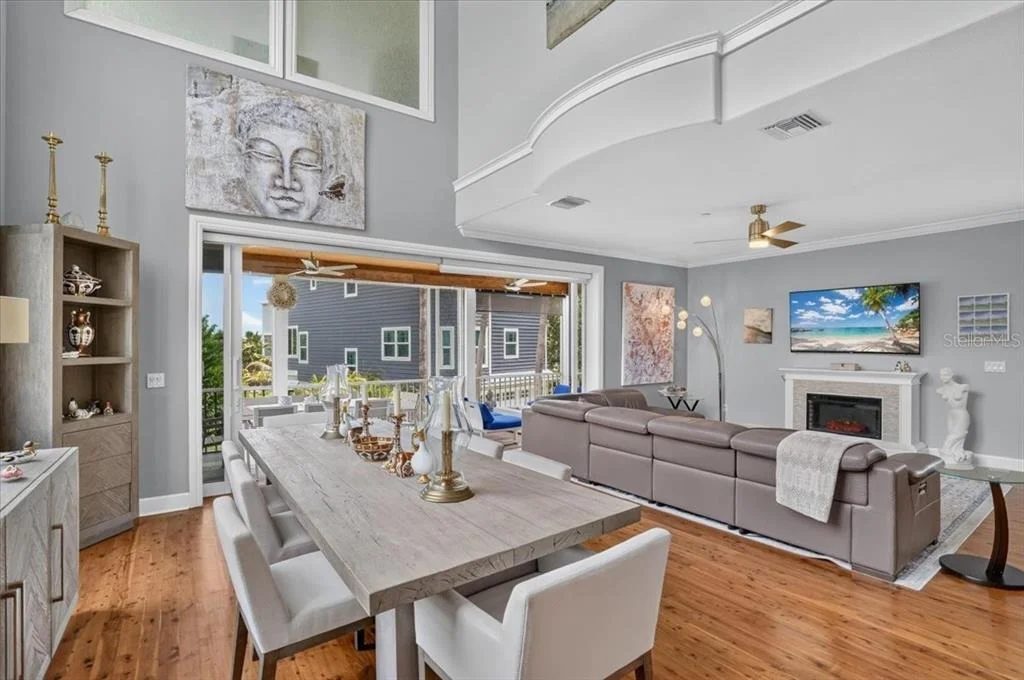Photo of 6330 LAGUNA DRIVE
