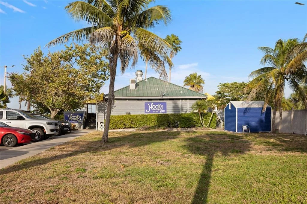Photo of 1025 SEAGRAPE DRIVE