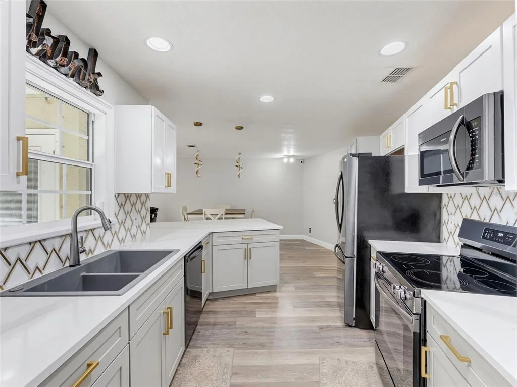 Photo of 1846 DEL ROBLES DRIVE