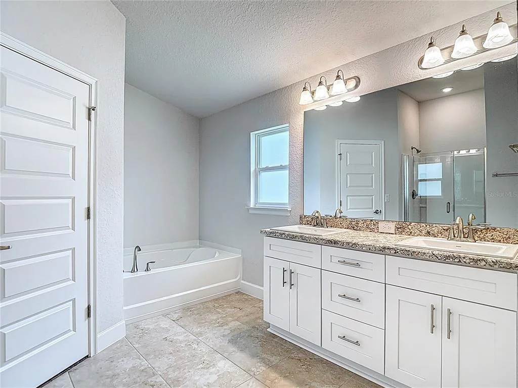 Photo of 14917 TROPICAL VIOLET WAY