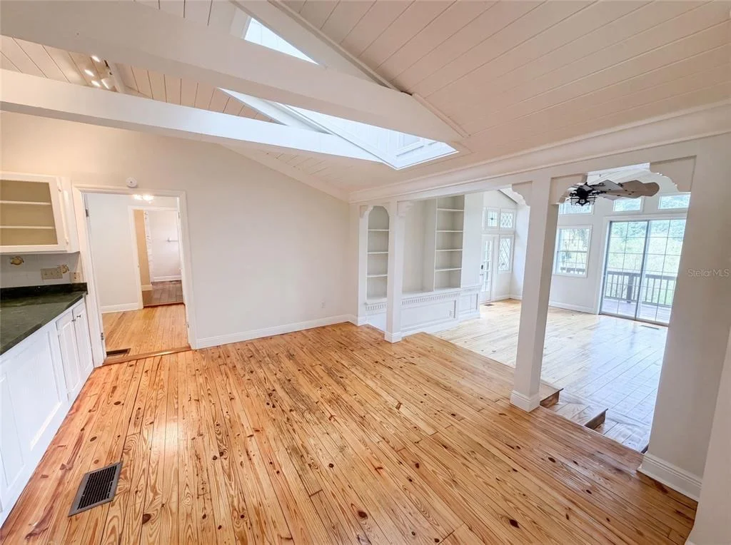 Photo of 175 LAKE GENEVA ROAD