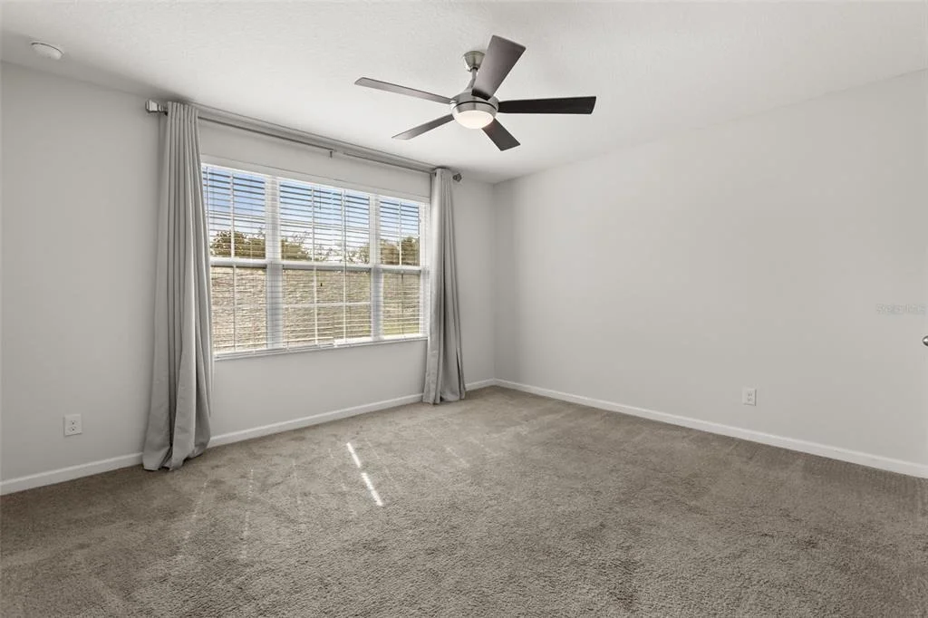 Photo of 2427 LINER AVENUE