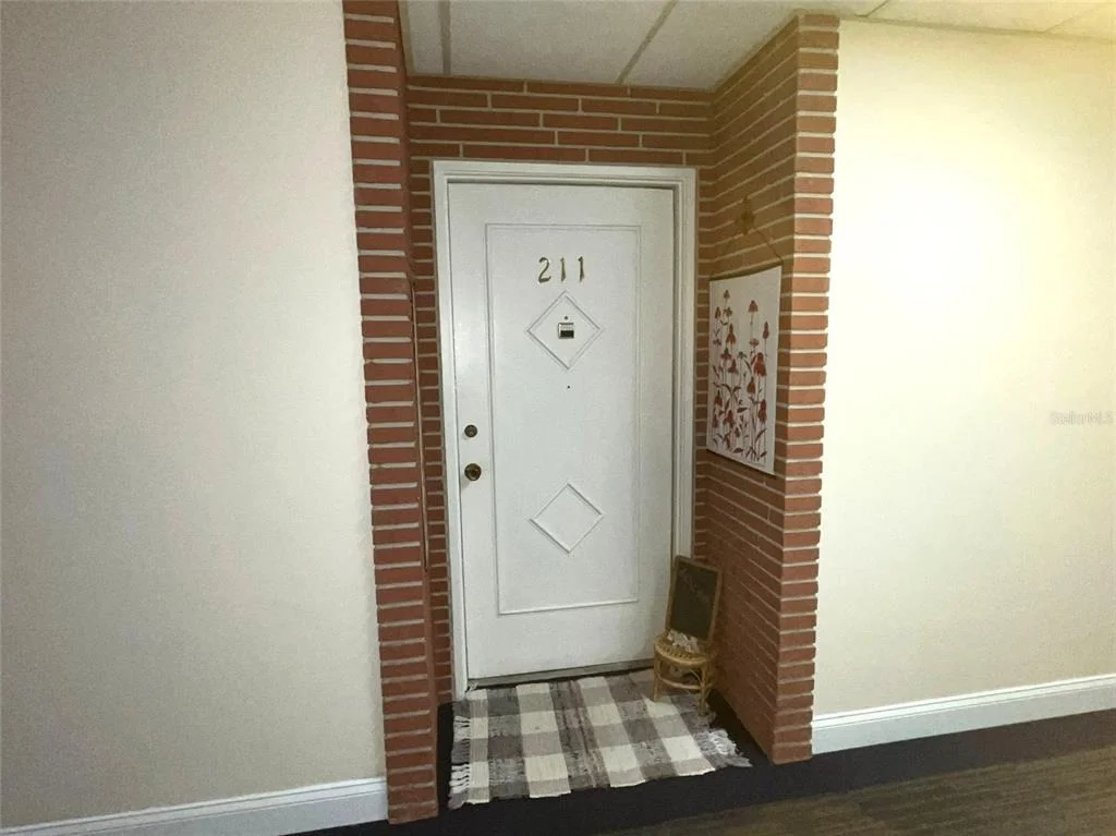 Photo of Unit 211A at 100 BLUFF VIEW DRIVE