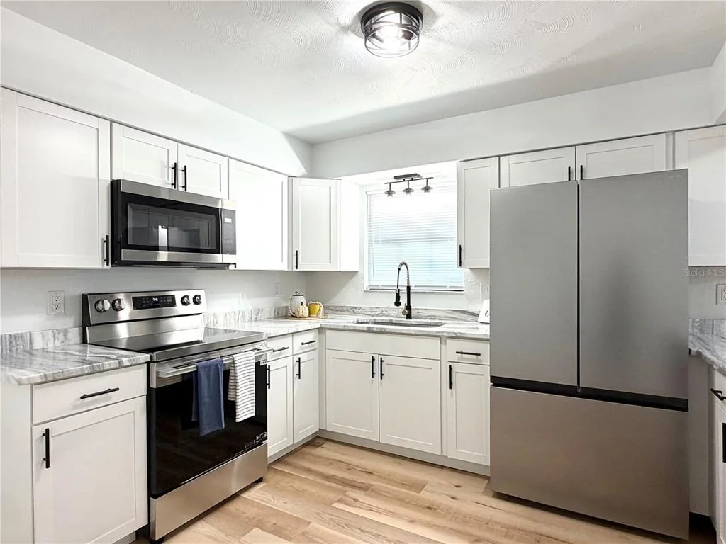Photo of 2555 SE 67TH STREET