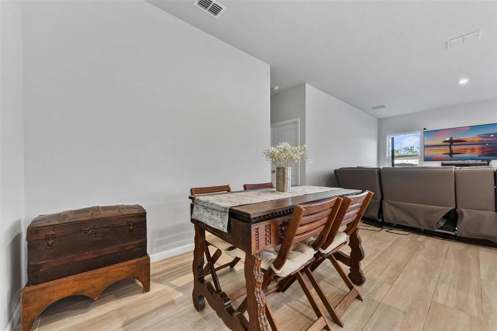 Photo of 194 EAGLE HARBOR WAY