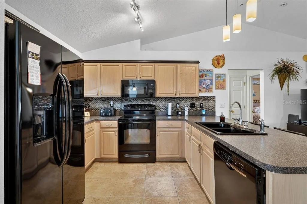 Photo of 89 ROBINSON DRIVE