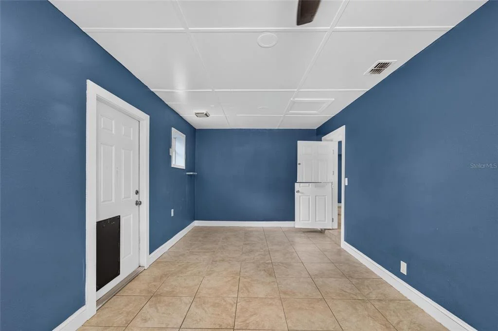 Photo of 205 2ND AVENUE SE