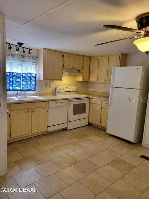 Photo of 324 N JANICE LANE