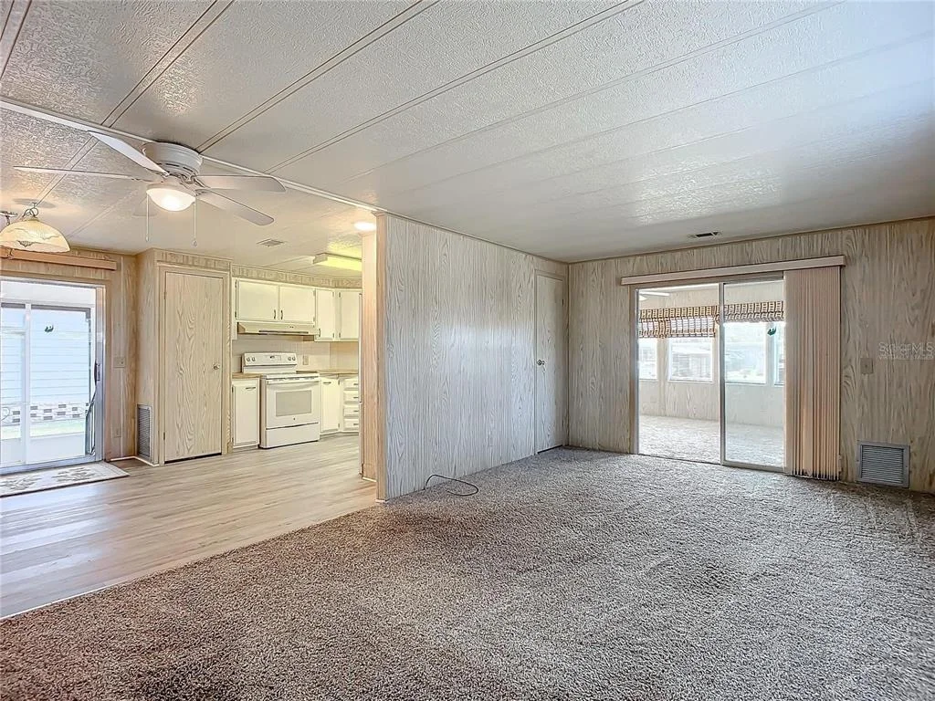 Photo of 807 SWALLOW LANE