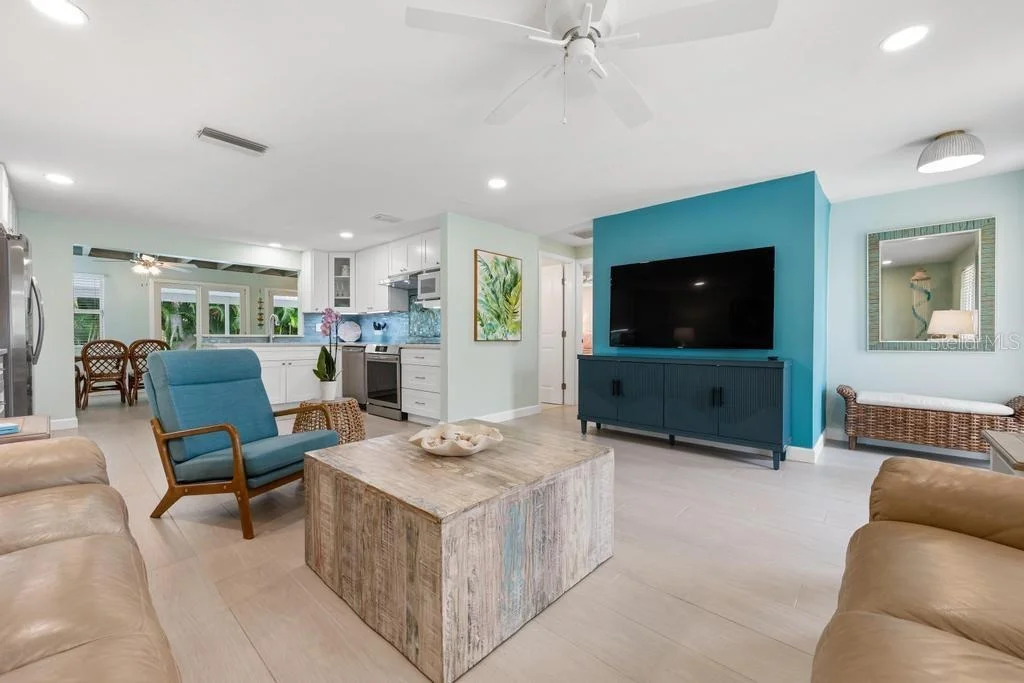 Photo of 406 BAY PALMS DRIVE