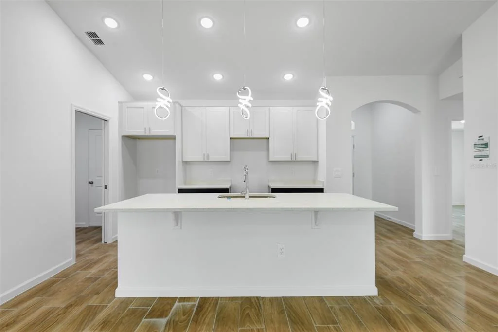Photo of 440 EAGLE DRIVE