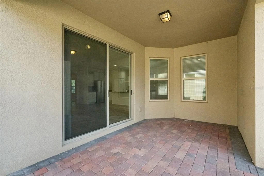 Photo of 16031 PEBBLE BLUFF LOOP