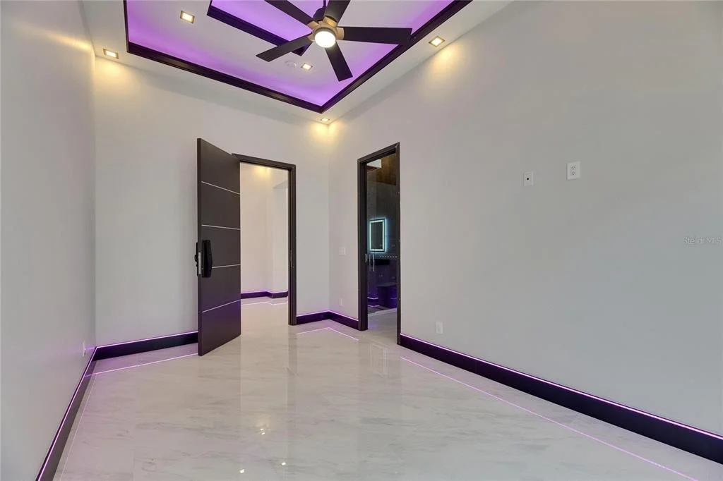 Photo of 6532 SIMONE SHORES CIRCLE