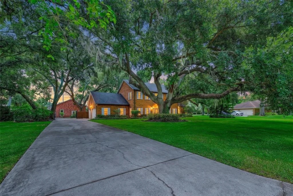 Photo of 807 CENTERBROOK DRIVE