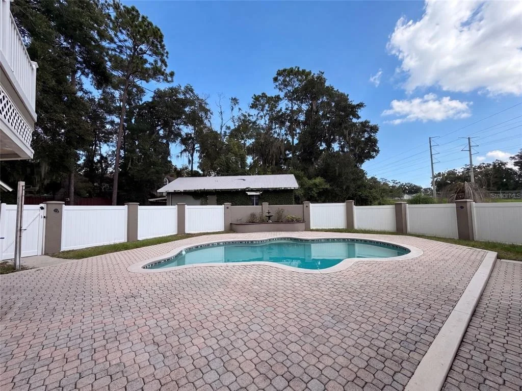 Photo of 4335 SE 8TH STREET