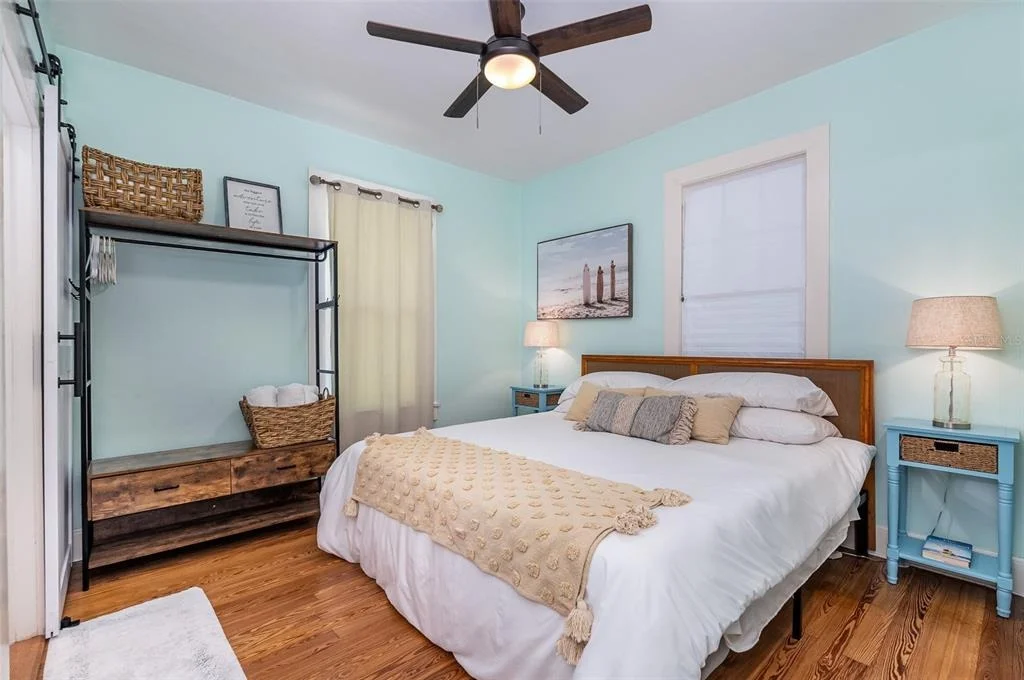 Photo of 703 SHADY LANE