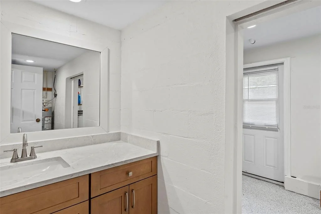 Photo of 480 W DAVIS BOULEVARD