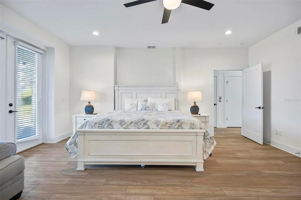 Photo of 200 SURFVIEW LANE