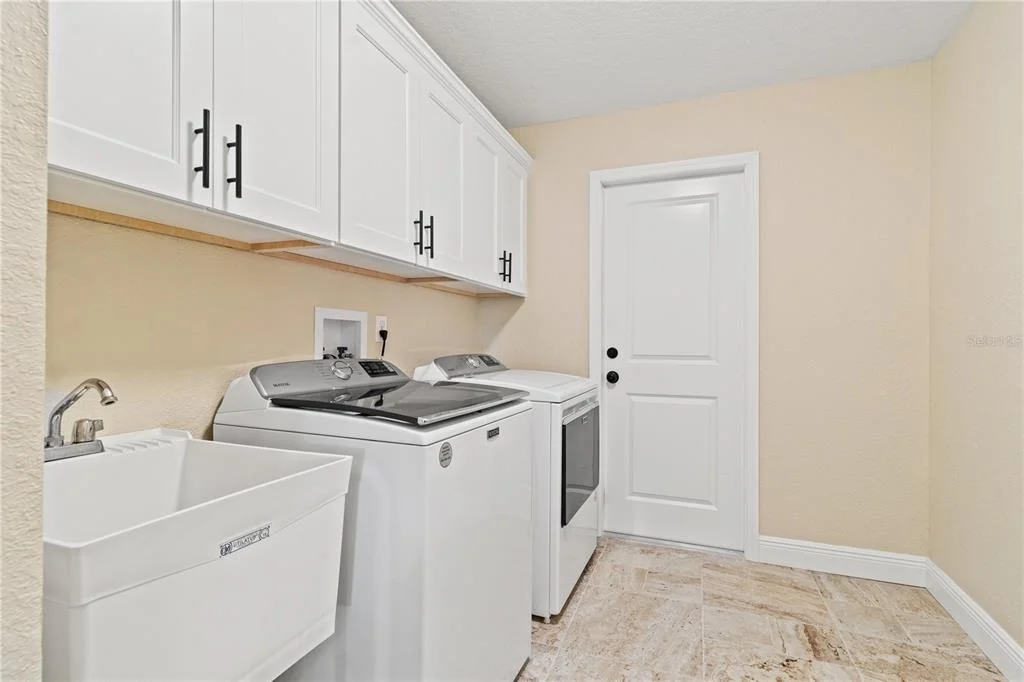 Photo of 488 FIELDSTONE LANE