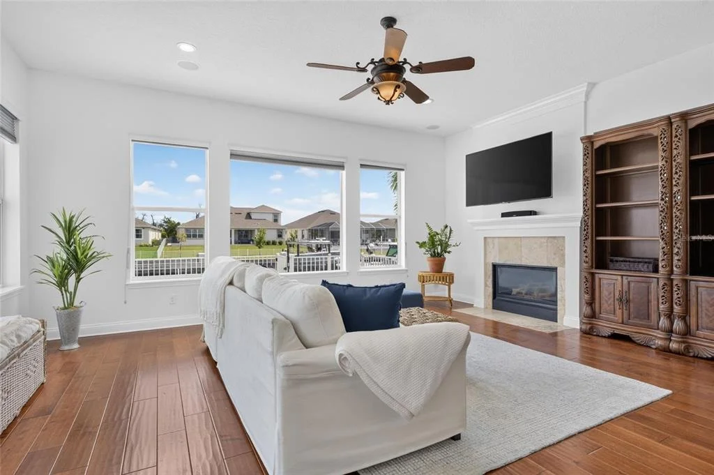 Photo of 715 ISLEBAY DRIVE