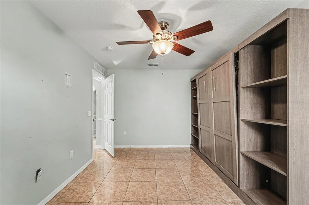 Photo of 817 LAKE DOE BOULEVARD