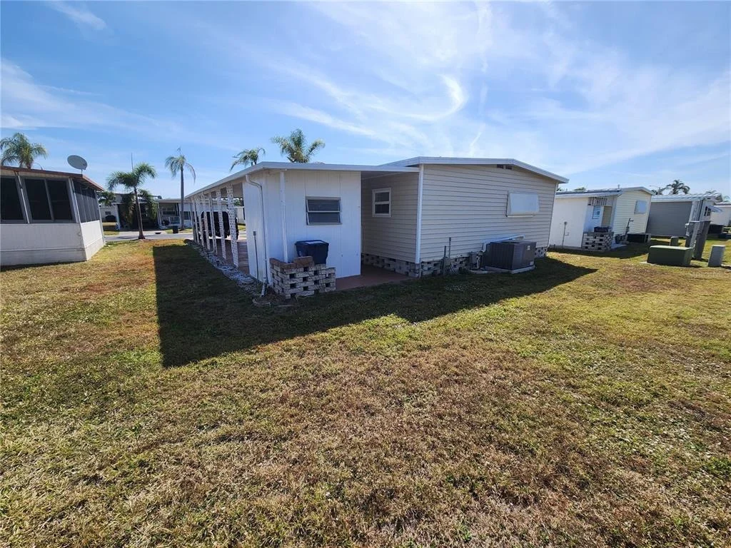 Photo of 5408 CHATEAU LANE