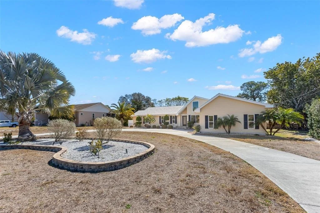 Photo of 2138 BAYOU DRIVE