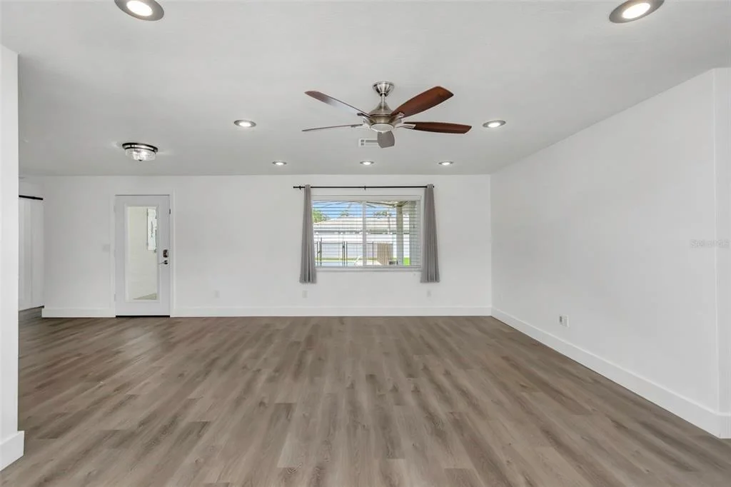 Photo of 1071 SUEMAR ROAD
