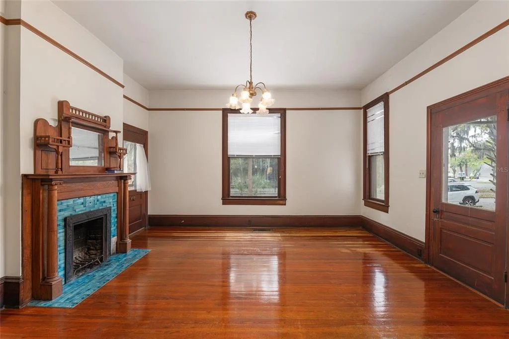 Photo of 306 NE 3RD STREET