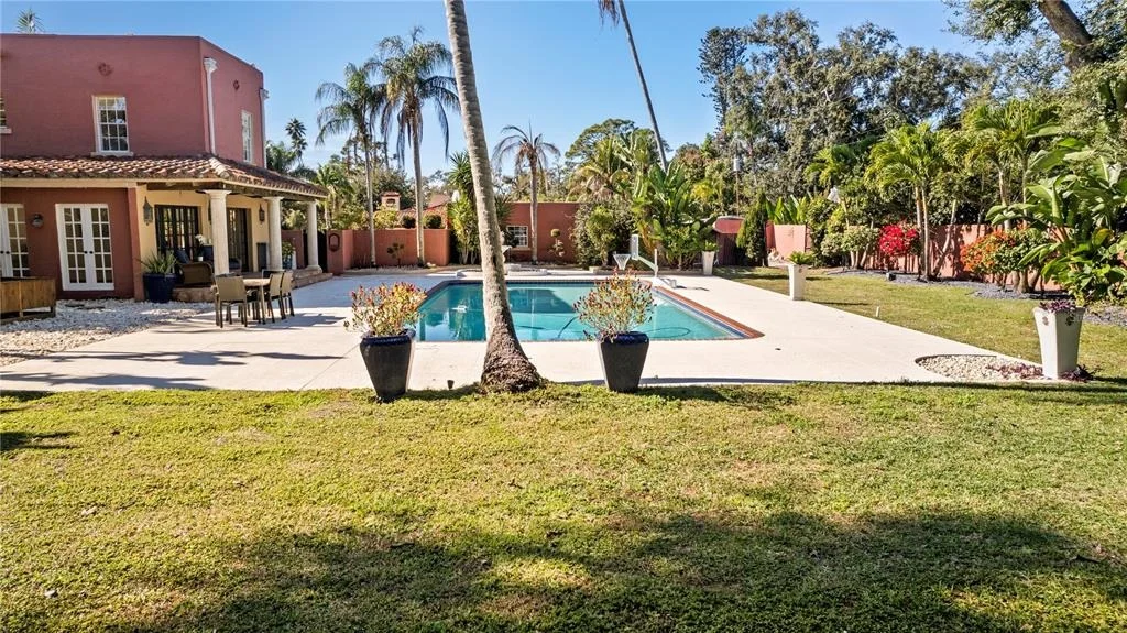 Photo of 7810 SENRAB DRIVE