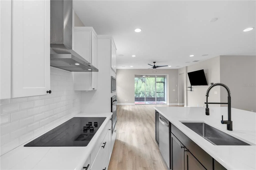Photo of 790 HYPERION DRIVE