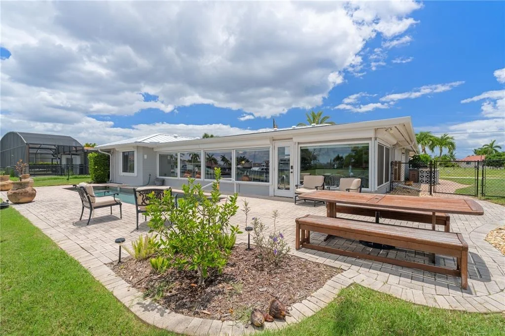Photo of 2211 PALM TREE DRIVE
