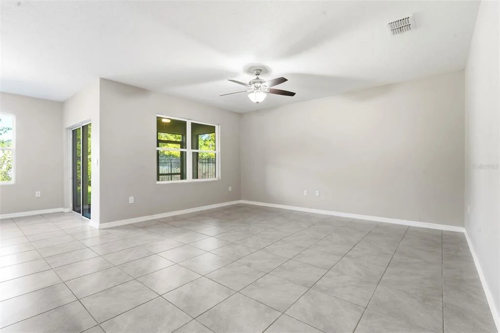 Photo of 895 LAZIO CIRCLE