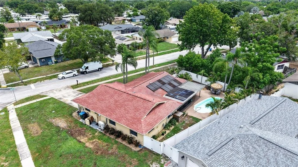 Photo of 2221 COLONIAL DRIVE