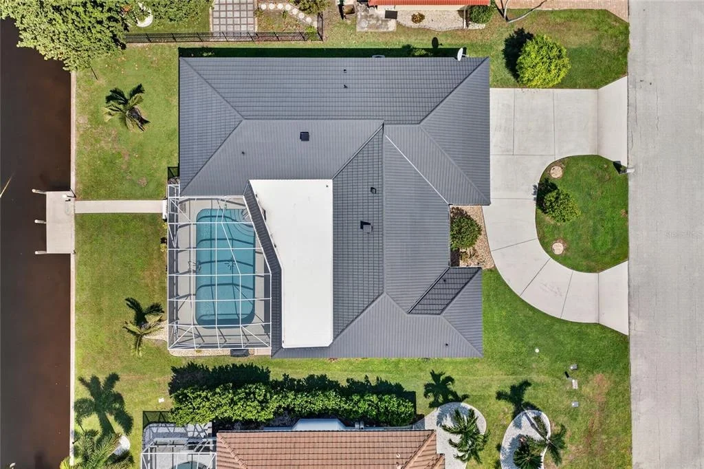 Photo of 2280 VIA ESPLANADE