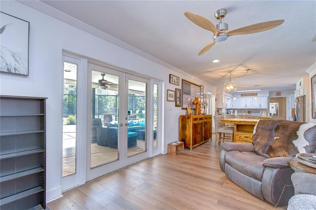 Photo of 901 WOODVIEW DRIVE