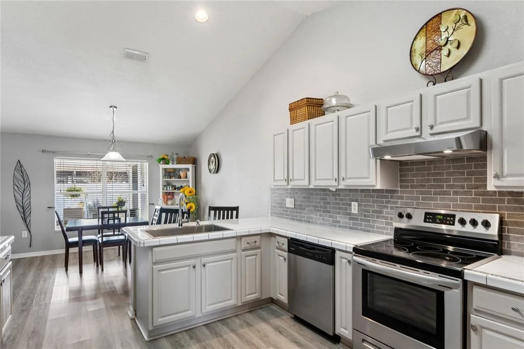 Photo of 10318 GIFFORD DRIVE